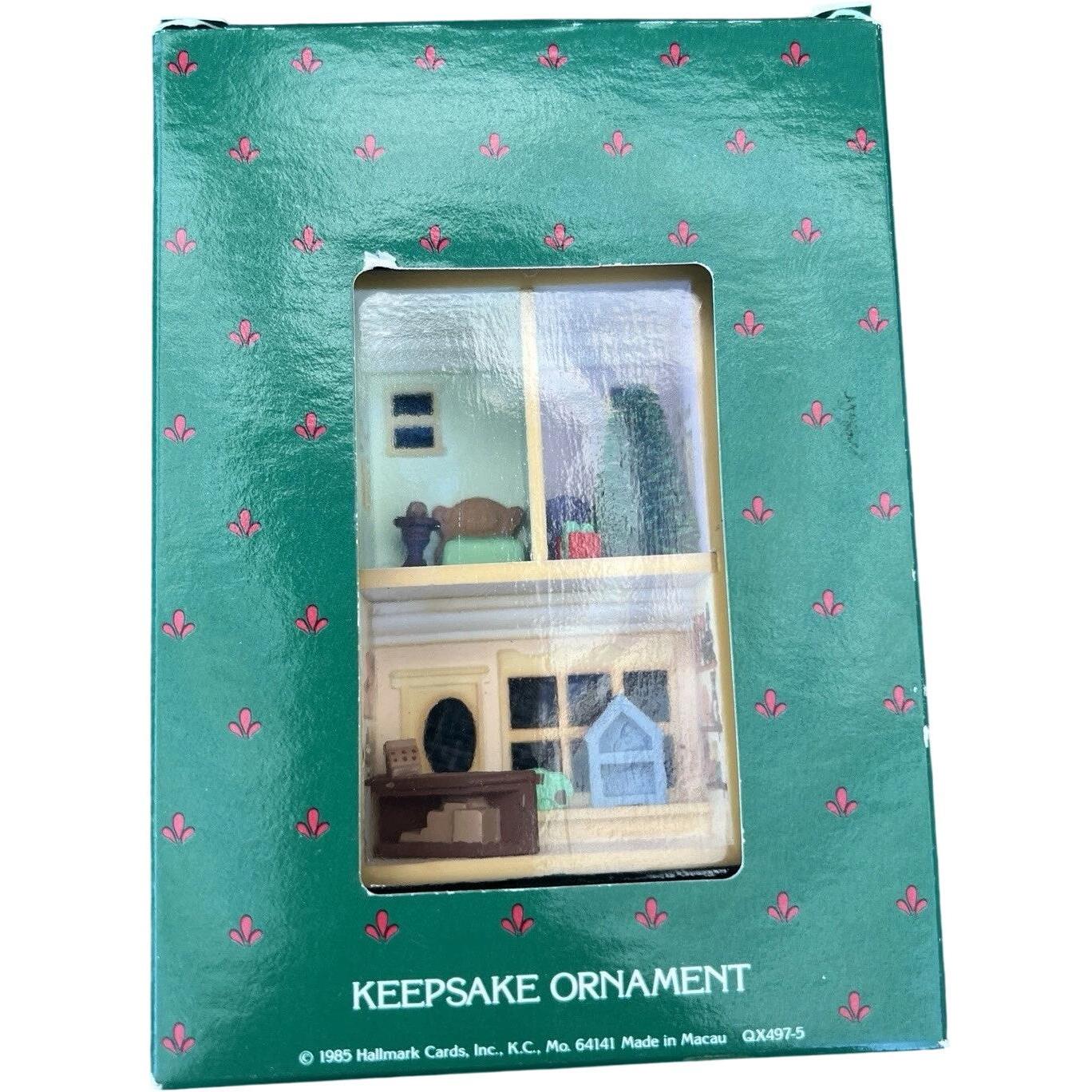 1985 Old‑Fashioned Toy Shop Hallmark Ornament (Nostalgic Houses and Shops) QX4975