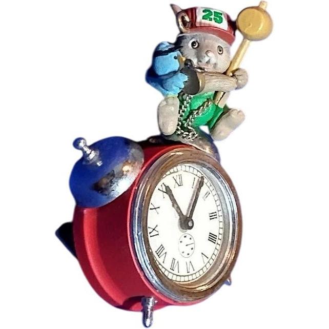 1989 All Set for Santa - Third in the Made-to-Measure Series (Mouse)