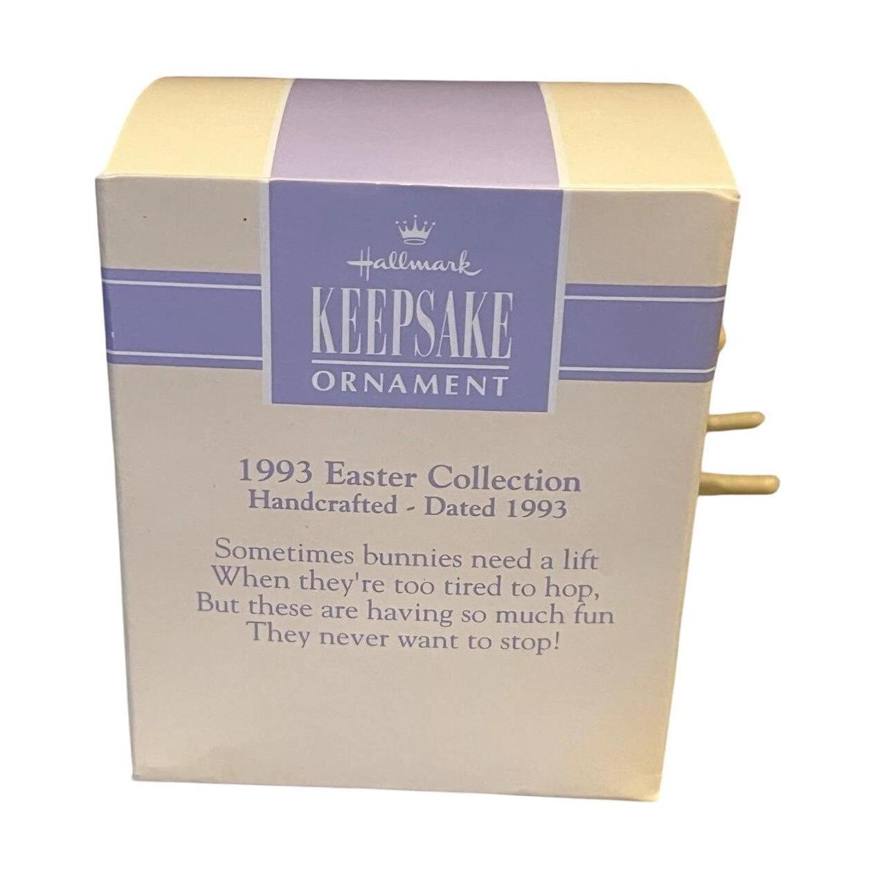 1992 Barrow of Giggles Rabbits Hallmark Ornament (Easter) QEO8402