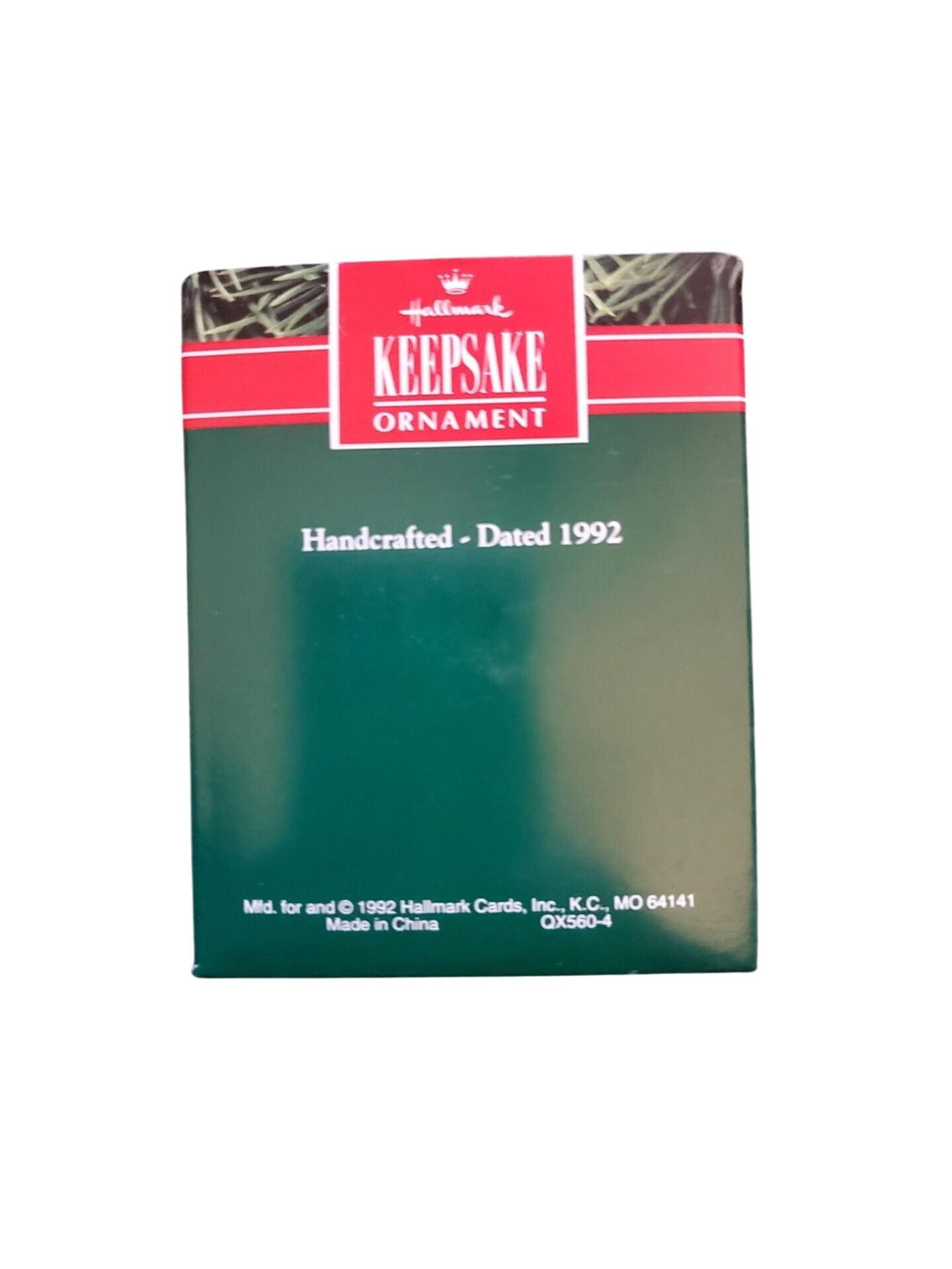 1992 GrandDaughter Hallmark Ornament (GrandDaughter) QX5604