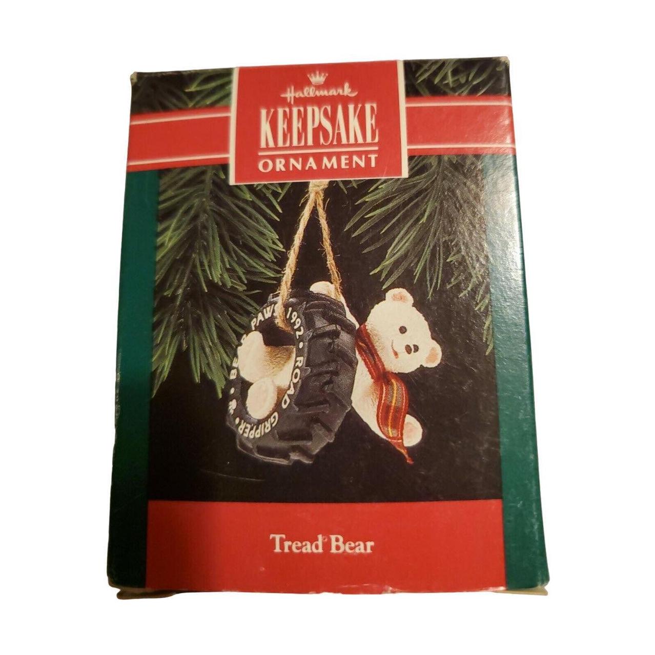 1992 Tread Bear Hallmark Ornament (Animal) QX5091