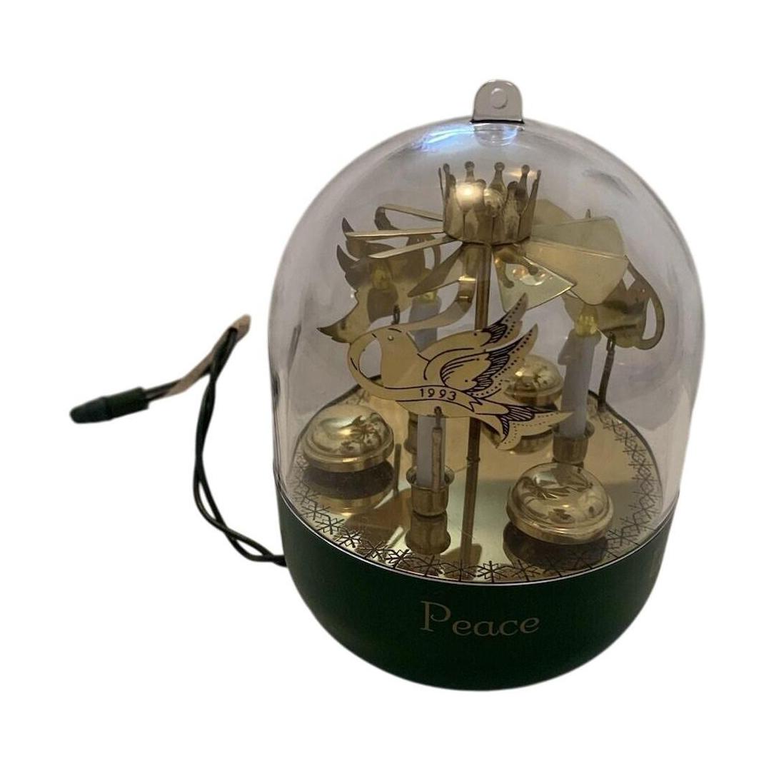 1993 Song of the Chimes Hallmark Ornament (Magic Globe) QLX7405