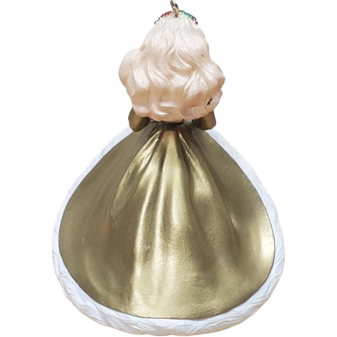 1994 Gold/Ivory Gown Hallmark Ornament (Holiday Barbie) QX5216