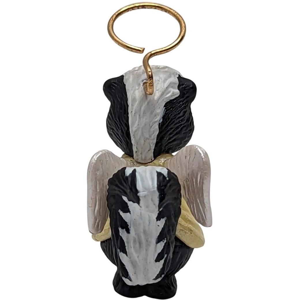 1994 Skunk Angel Hallmark Ornament (Nature's Angels) QXM5126