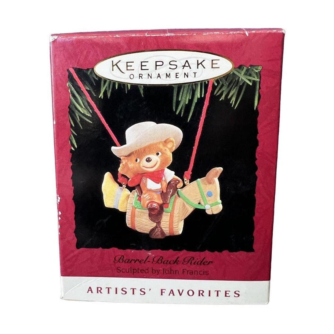 1995 Barrel-Back Rider Hallmark Ornament (Bear) QX5189
