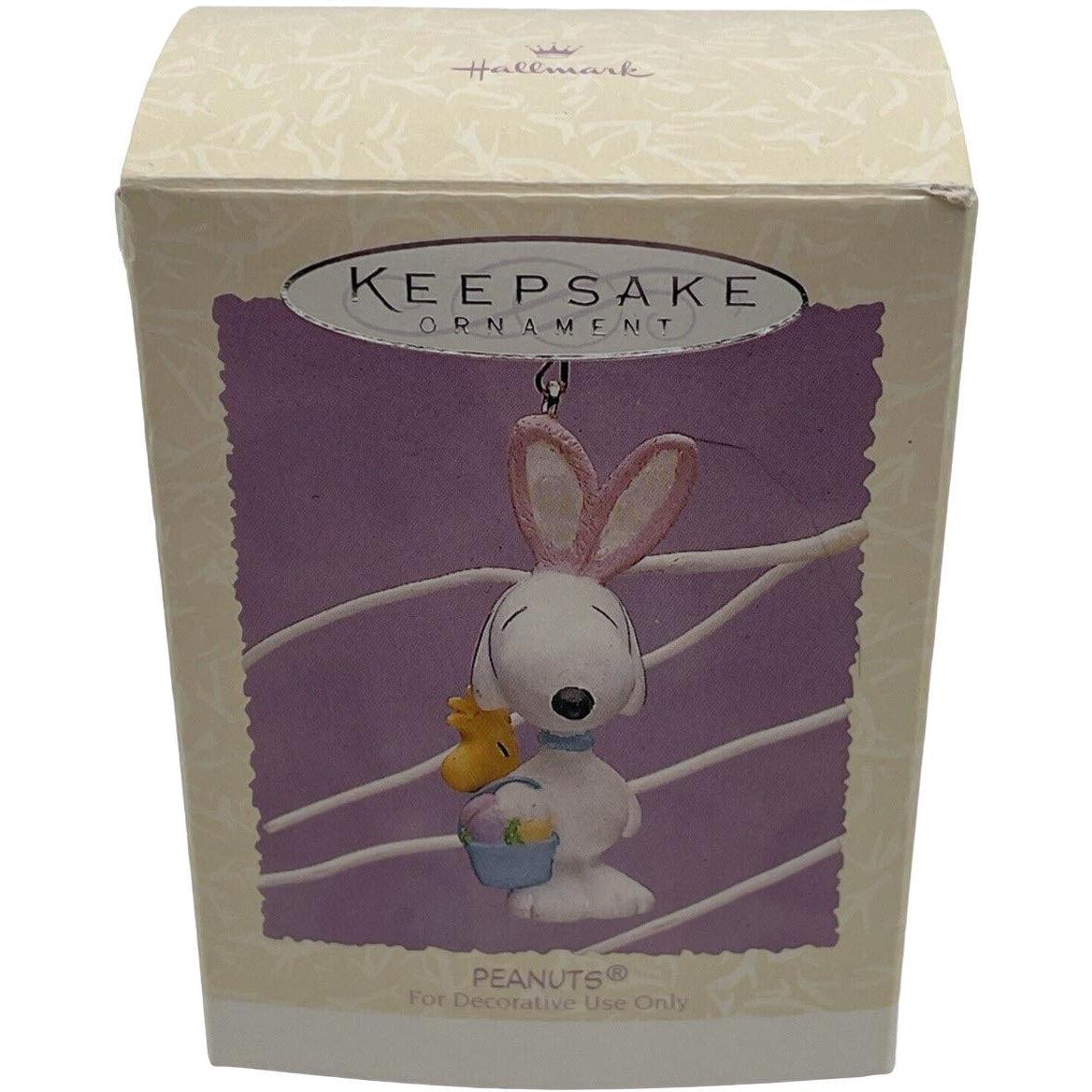 1995 Bunny Snoopy Peanuts Hallmark Ornament (Easter) QEO8257