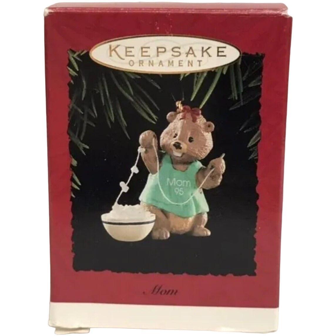 1995 Mom Hallmark Ornament (Teddy Bear) QX5647