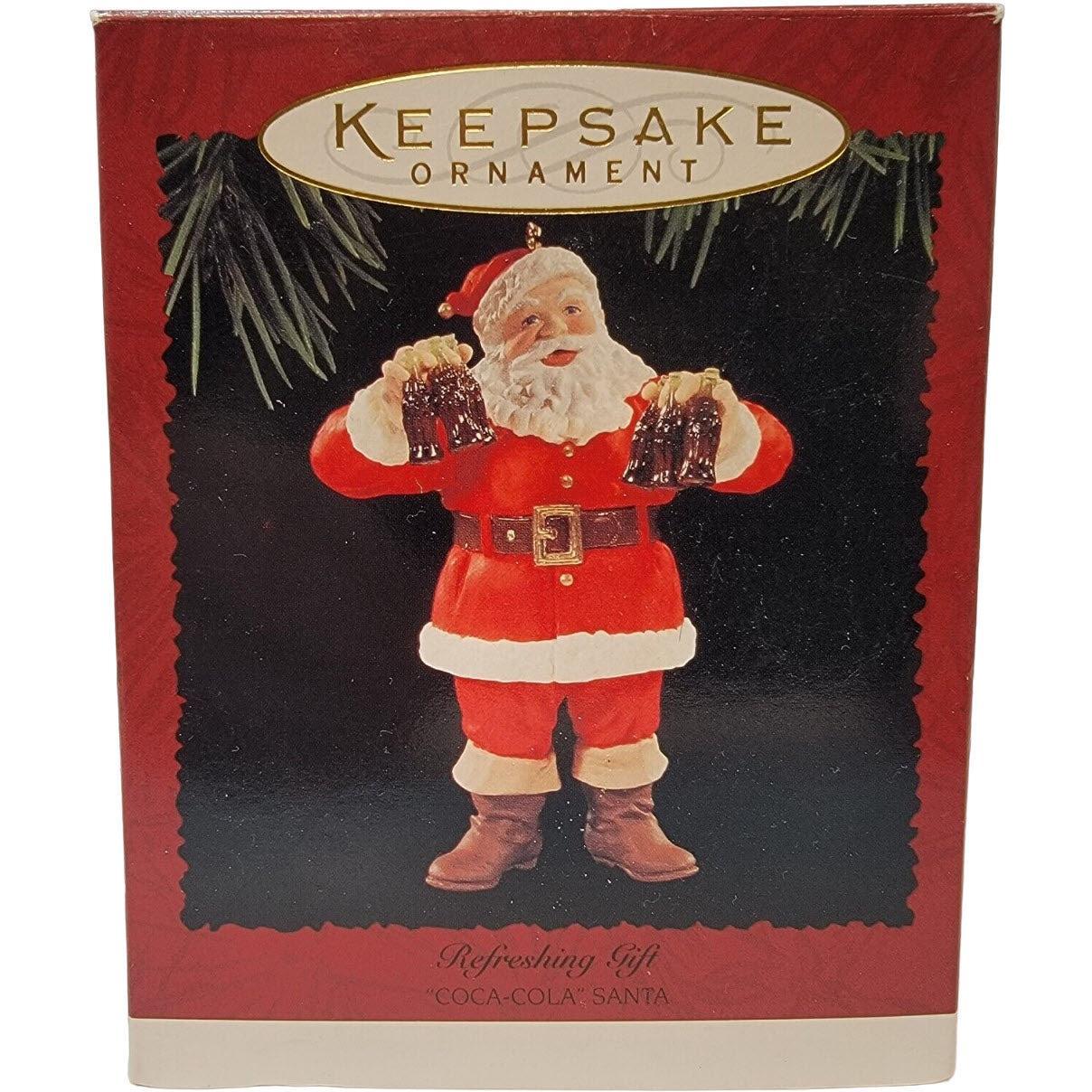 1995 Refreshing Gift Hallmark Ornament (Coca-Cola) QX4067