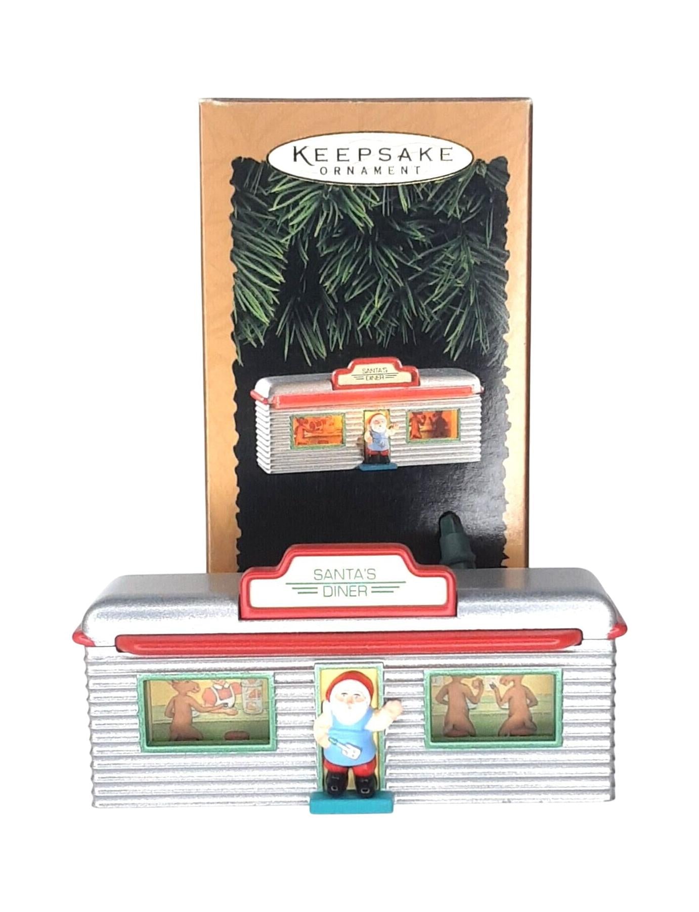 1995 Santa's Diner Hallmark Ornament (Magic Lighted Building) QLX7337 Image6
