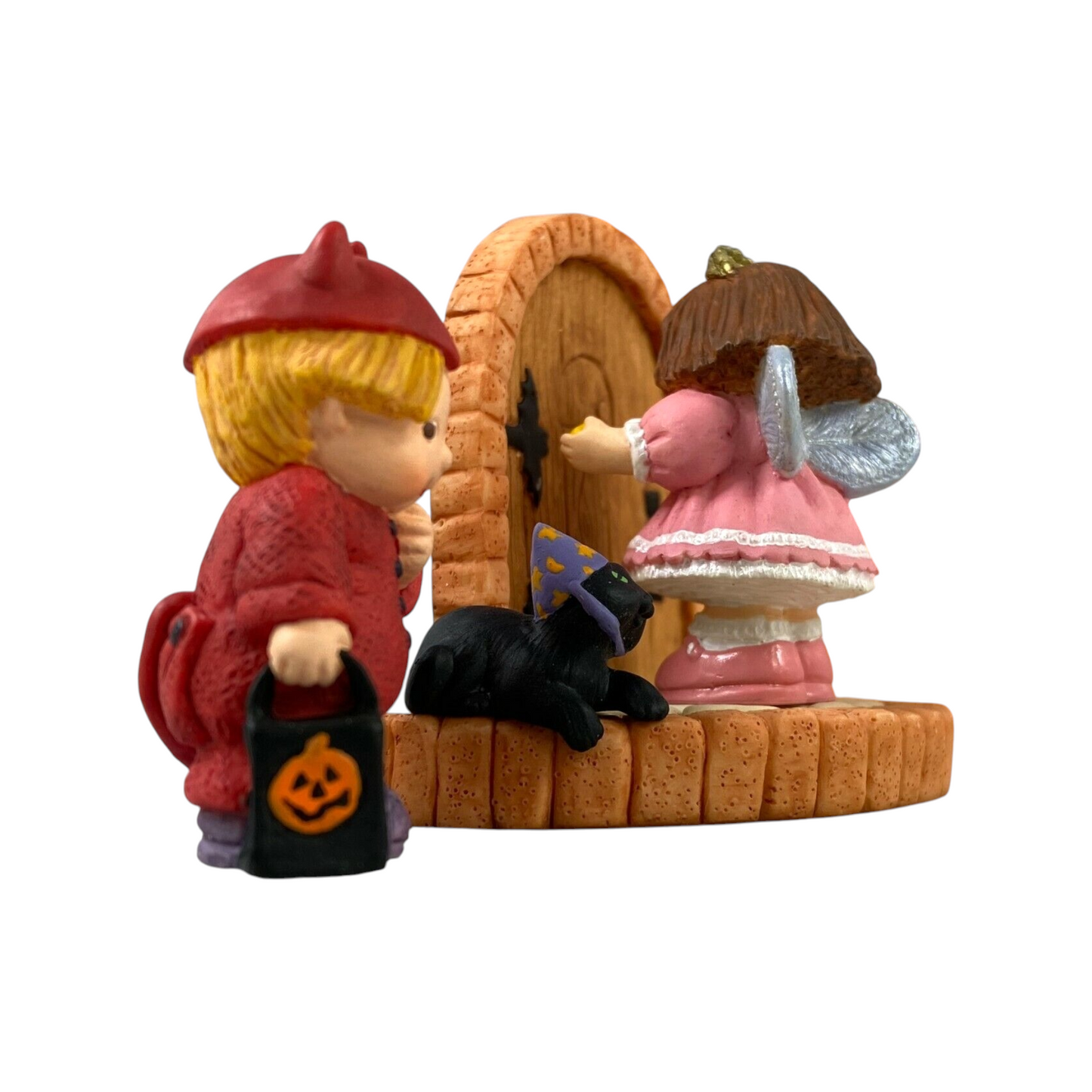 1996 Bashful Visitors Hallmark Ornament (Halloween) QFM8582