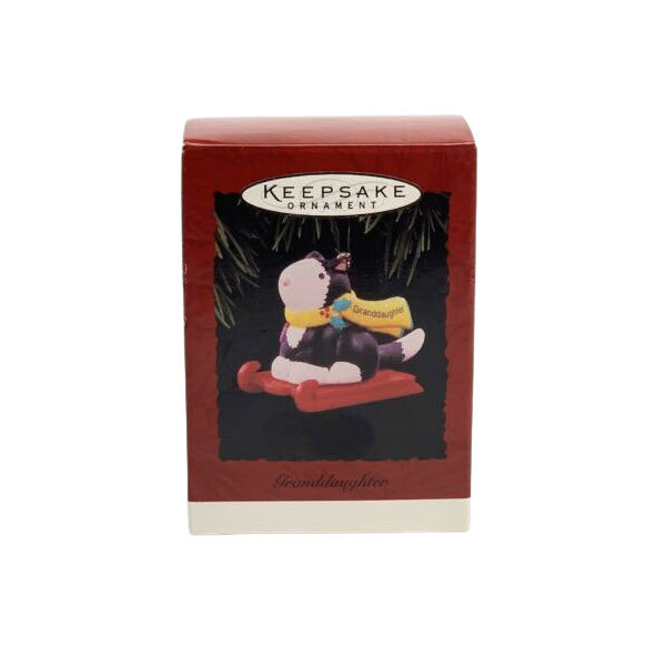 1996 GrandDaughter Hallmark Ornament (GrandDaughter) QX5697