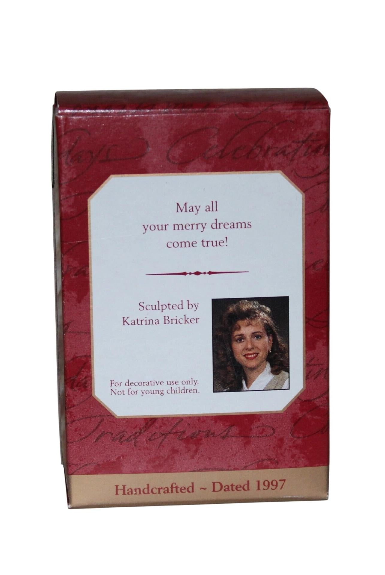 1997 Sweet Dreamer Hallmark Ornament (Kitten) QX6732
