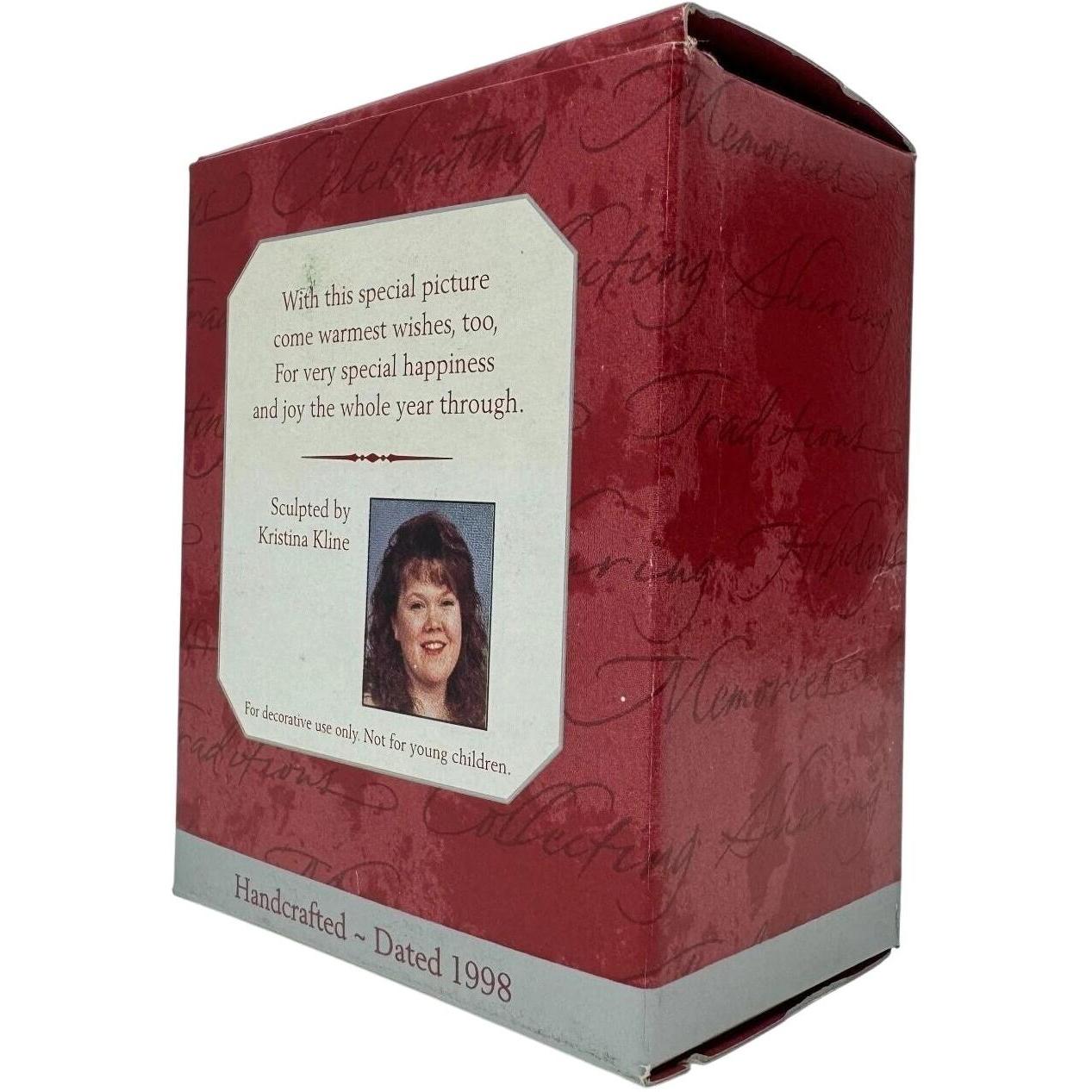 1998 Grandma's Hallmark Ornament (Photo Holder) QX6686