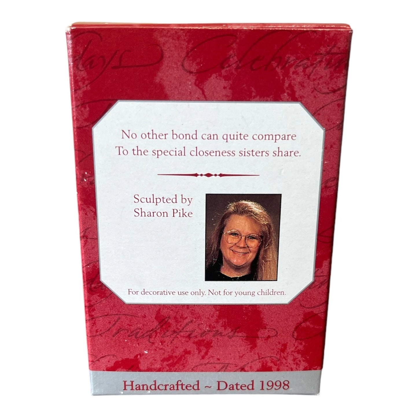 1998 Sister to Sister Hallmark Ornament (Family) QX6693