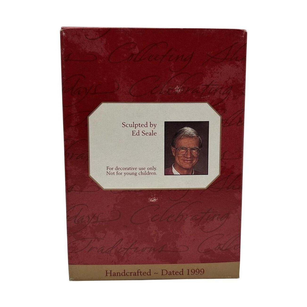 1999 Mom and Dad Hallmark Ornament (Family) QX6709
