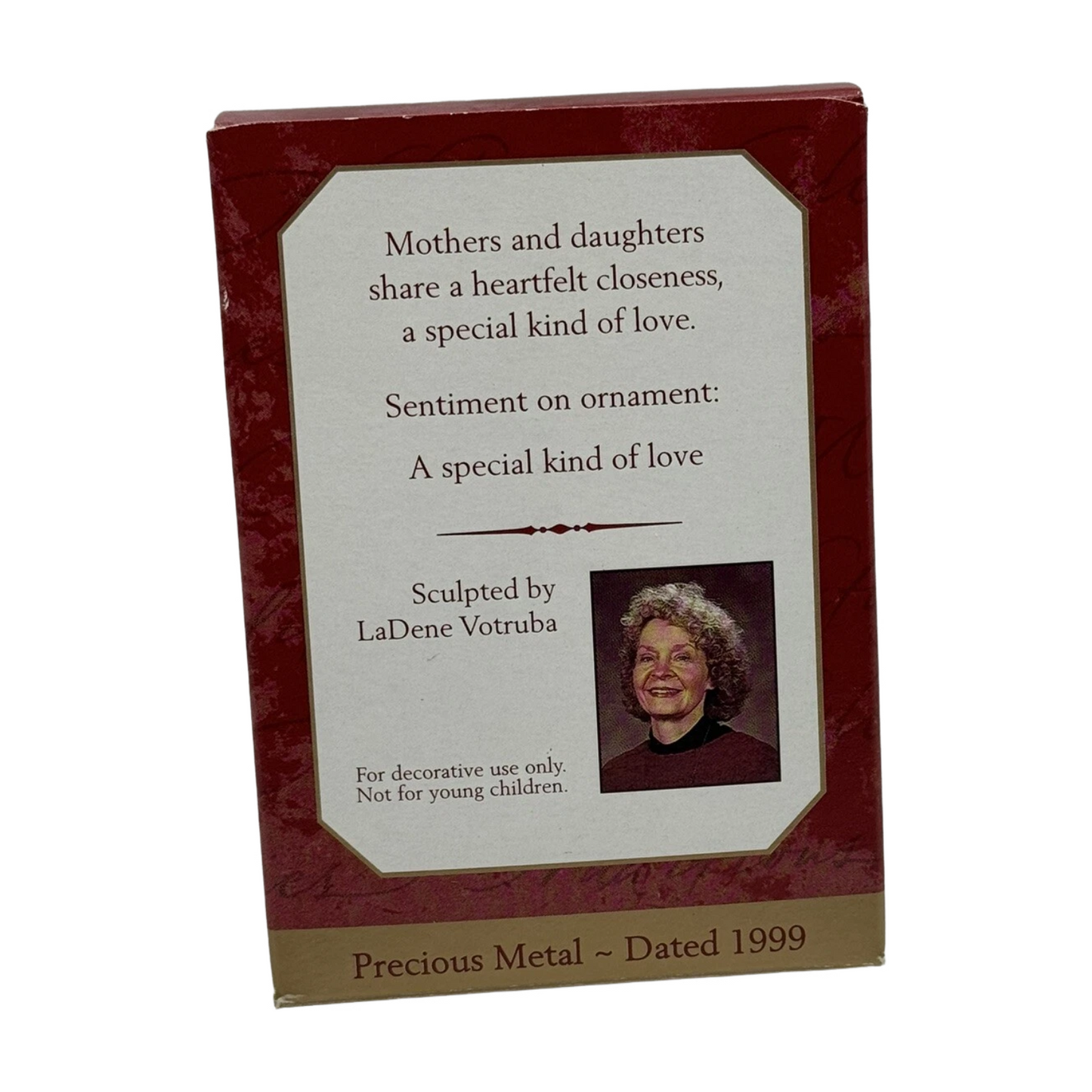 1999 Mother and Daughter Hallmark Ornament (Family) QX6757 Image5