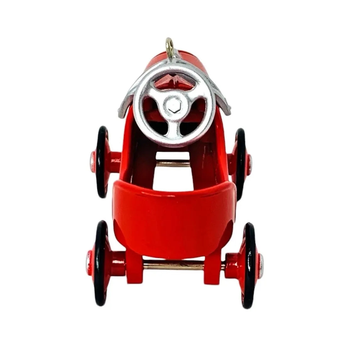 2000 Hallmark Ornament (1940) Garton "Red Hot" Roadster Hallmark Ornament (Winner's Circle) QEO8404