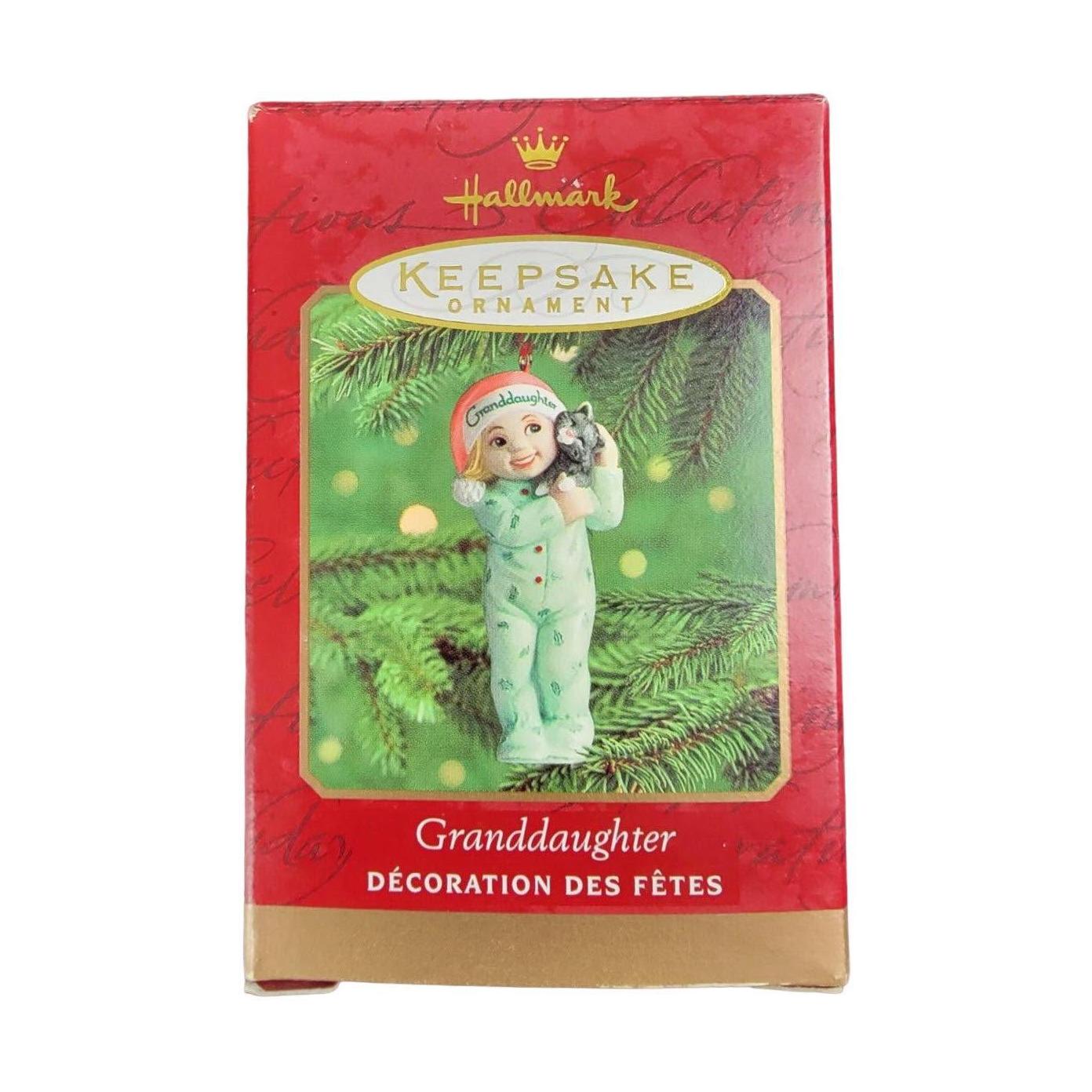 2000 GrandDaughter Hallmark Ornament (GrandDaughter) QX8091