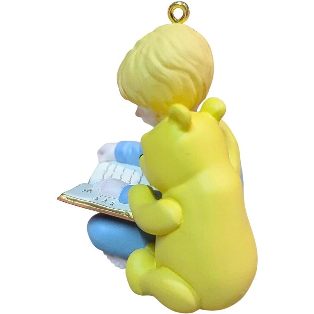 2000 Story Time With Pooh Hallmark Ornament (Winnie the Pooh) QXD4024