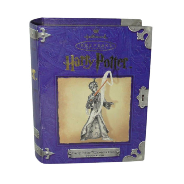 2001 Chooses a Wand Hallmark Ornament (Harry Potter) QXE4402