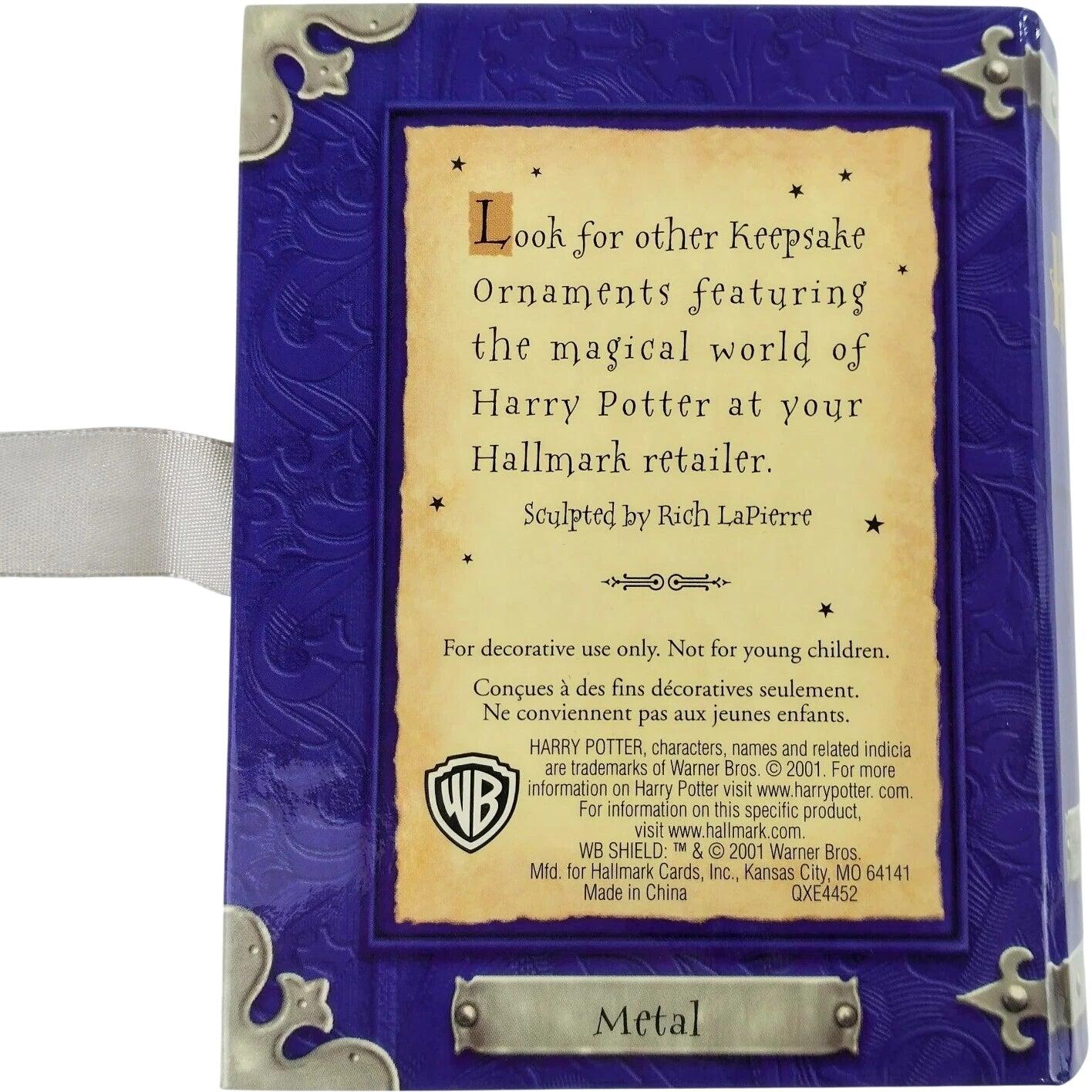 2001 Hogwarts School Crests Hallmark Ornament (Harry Potter) QXE4452