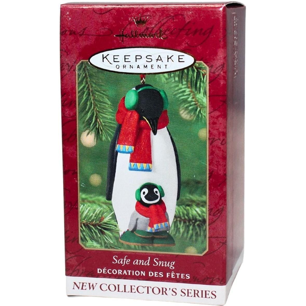 2001 Safe and Snug Hallmark Ornament (Safe and Snug) QX8342