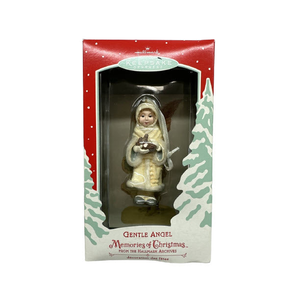 2002 Gentle Angel Hallmark Ornament (Memories of Christmas) QP1426