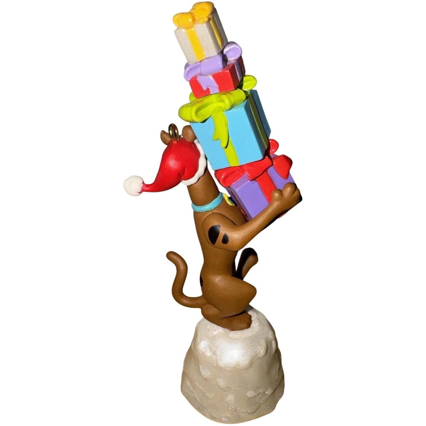 2004 Scooby-Doo Santa Paws Hallmark Ornament (Scooby-Doo) QXI4054