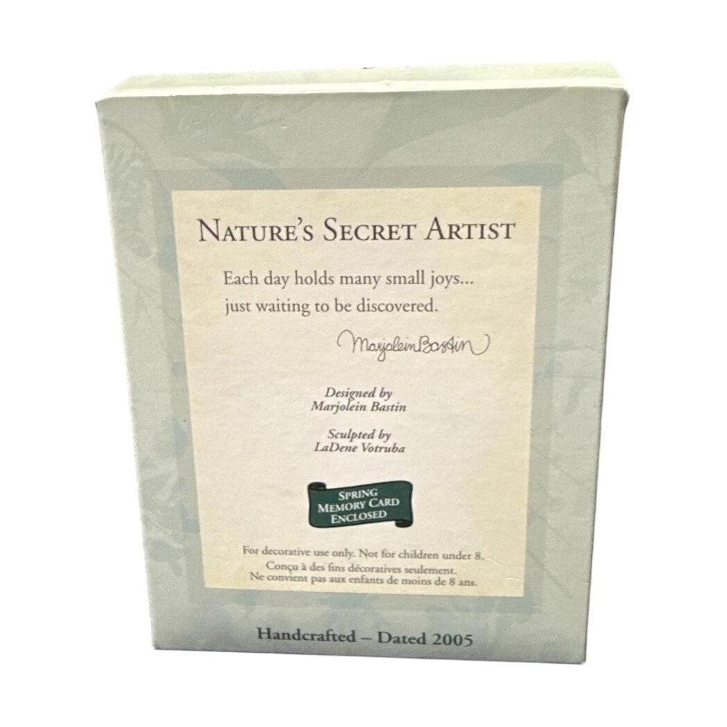 2005 Nature's Secret Artist Hallmark Ornament (Nature's Sketchbook) QEO8272 Image5