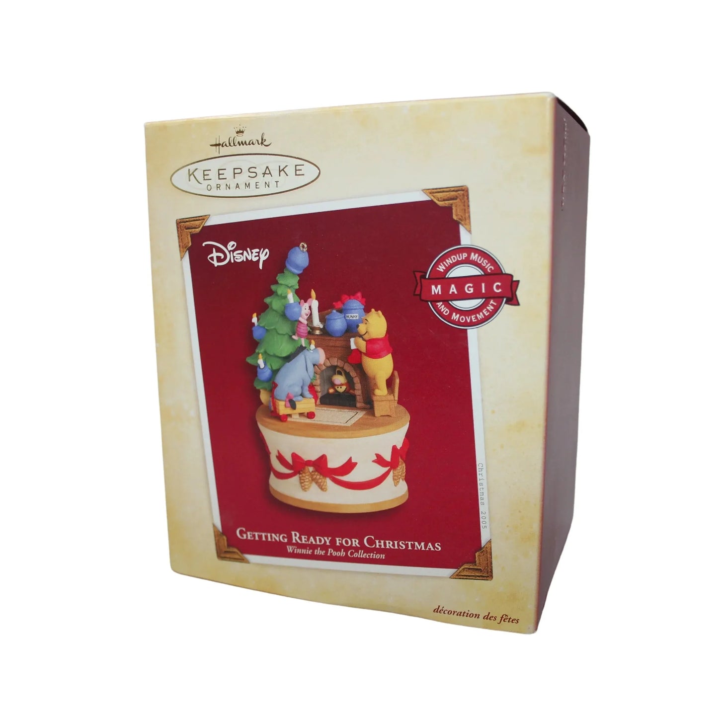 2005 Getting Ready for Christmas Hallmark Ornament (Winnie the Pooh) QXD4212
