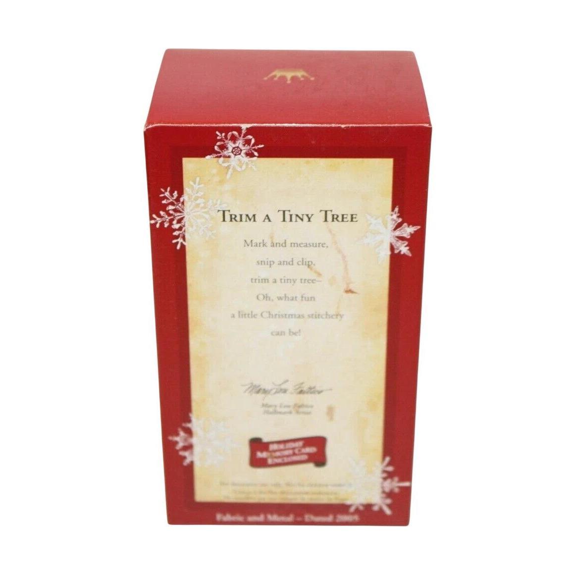 2005 Trim a Tiny Tree Hallmark Ornament (Christmas Tree) QXG4295