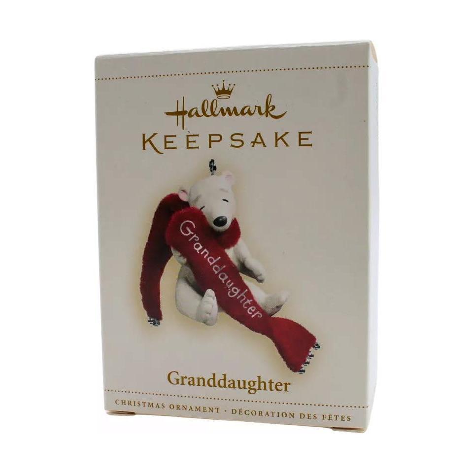 2006 GrandDaughter Hallmark Ornament (GrandDaughter) QXG2936