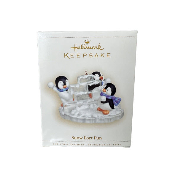 2006 Snow Fort Fun Hallmark Ornament (Kris' Penguins) QXG2803
