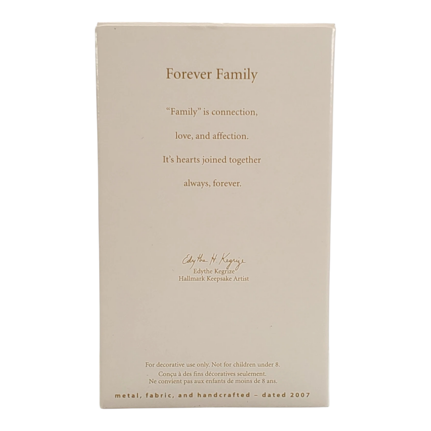 2007 Forever Family Hallmark Ornament (Christmas Tree) QXG6397