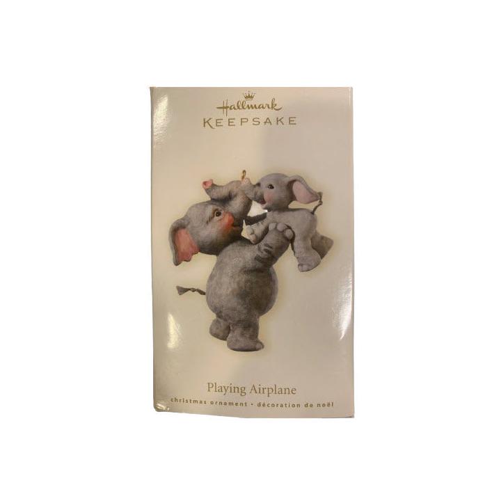 2008 Playing Airplane Hallmark Ornament (Animal) QXG6431