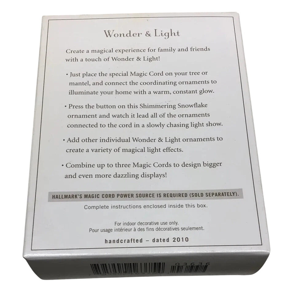 2010 Shimmering Snowflake Hallmark Ornament (Wonder and Light) QXG3636