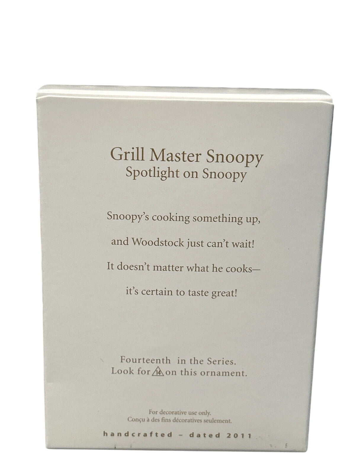 2011 Grill Master Snoopy Hallmark Ornament (Spotlight on Snoopy) QX8859