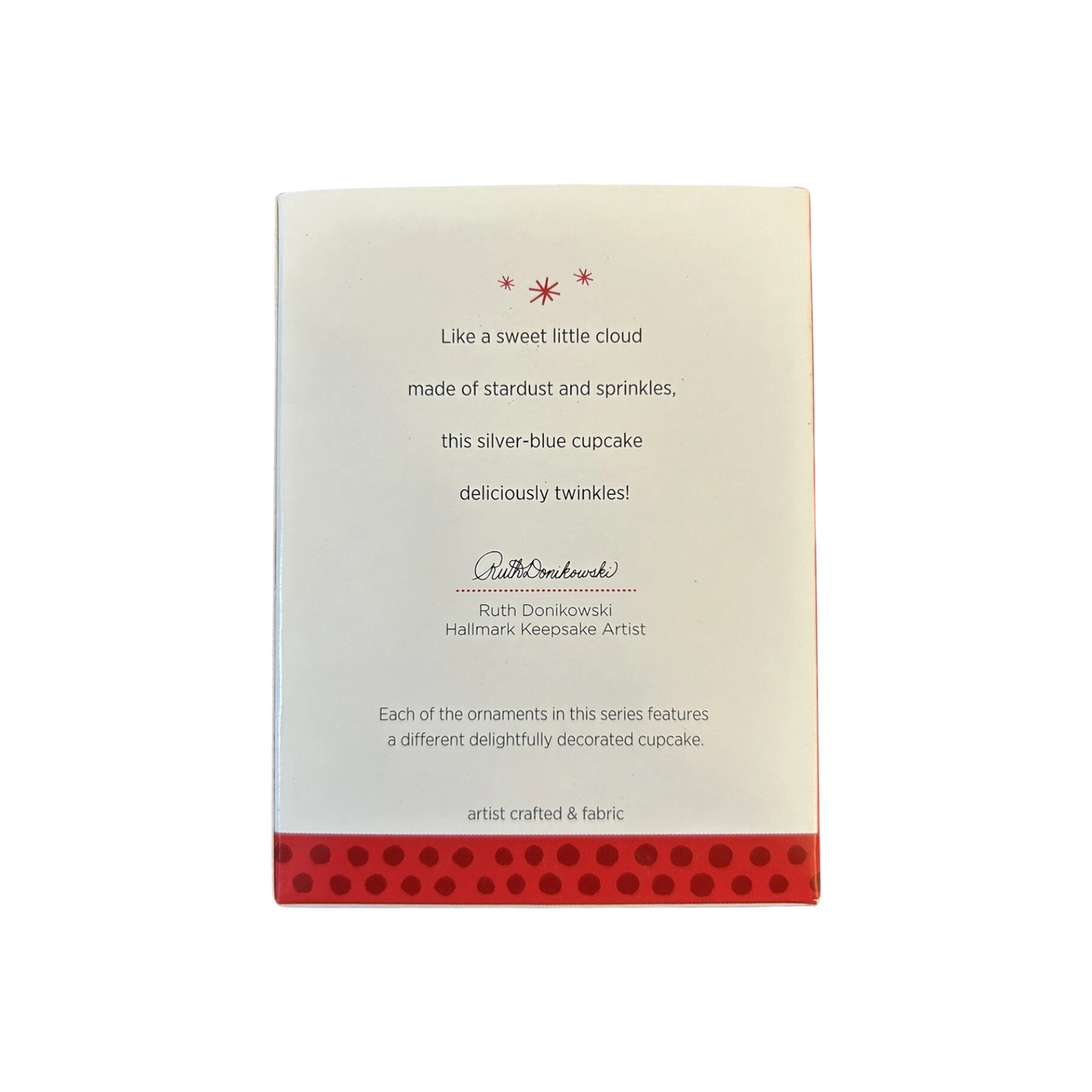 2013 It's Snowing Sweetness! Hallmark Ornament (Christmas Cupcakes) QX9072