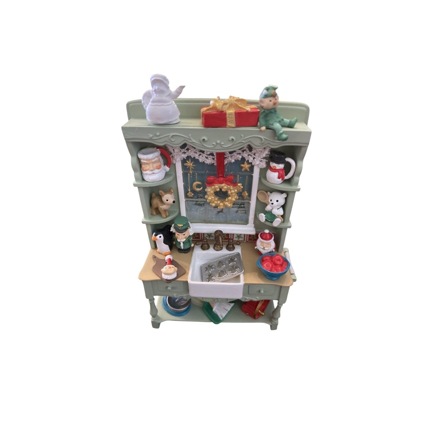 2014 Mrs. Claus’s Kitchen Sink (Mrs. Claus) Hallmark Ornament QMP4087 Image5