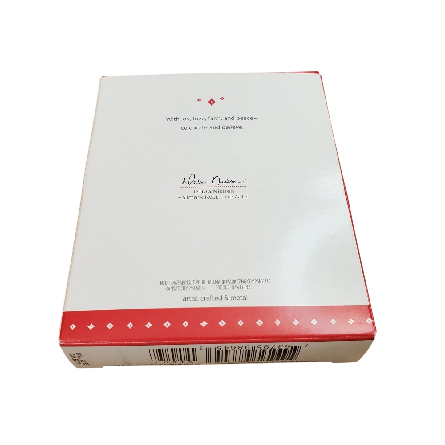 2015 Celebrate Christmas Hallmark Ornament (Christmas Tree) QGO1597