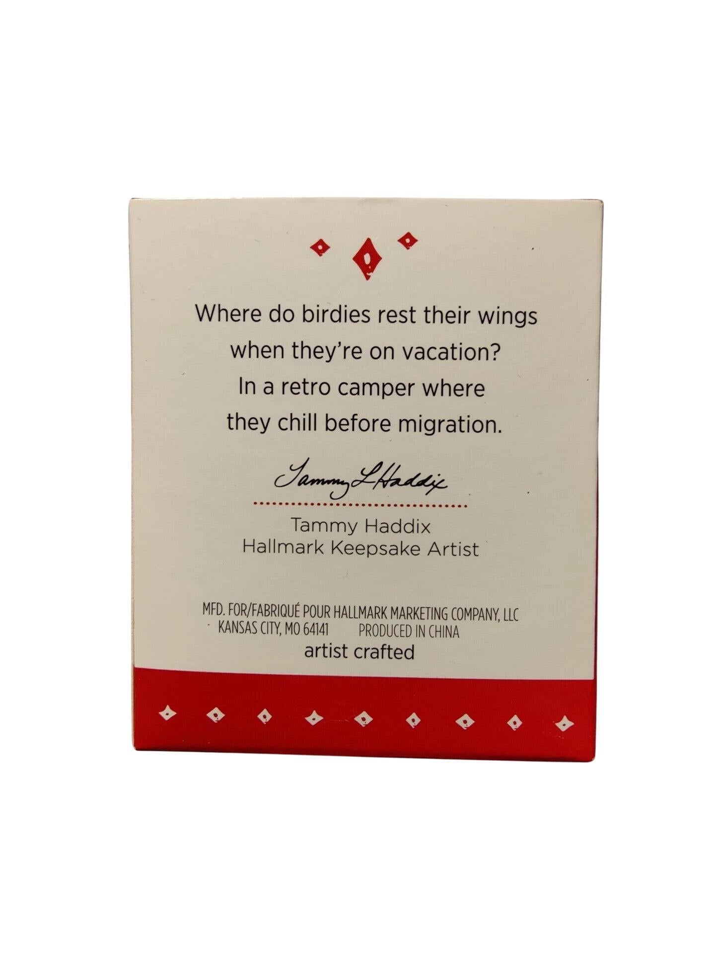 2015 Cozy Birdhouse Camper Hallmark Ornament (Happy Camper) QXM8517