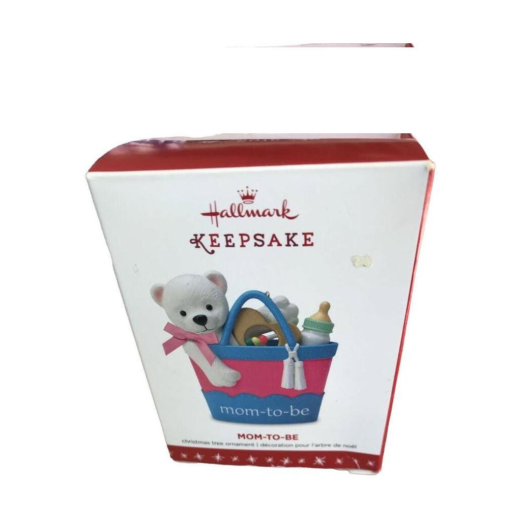 2016 Mom-To-Be Hallmark Ornament (Family) QG01261