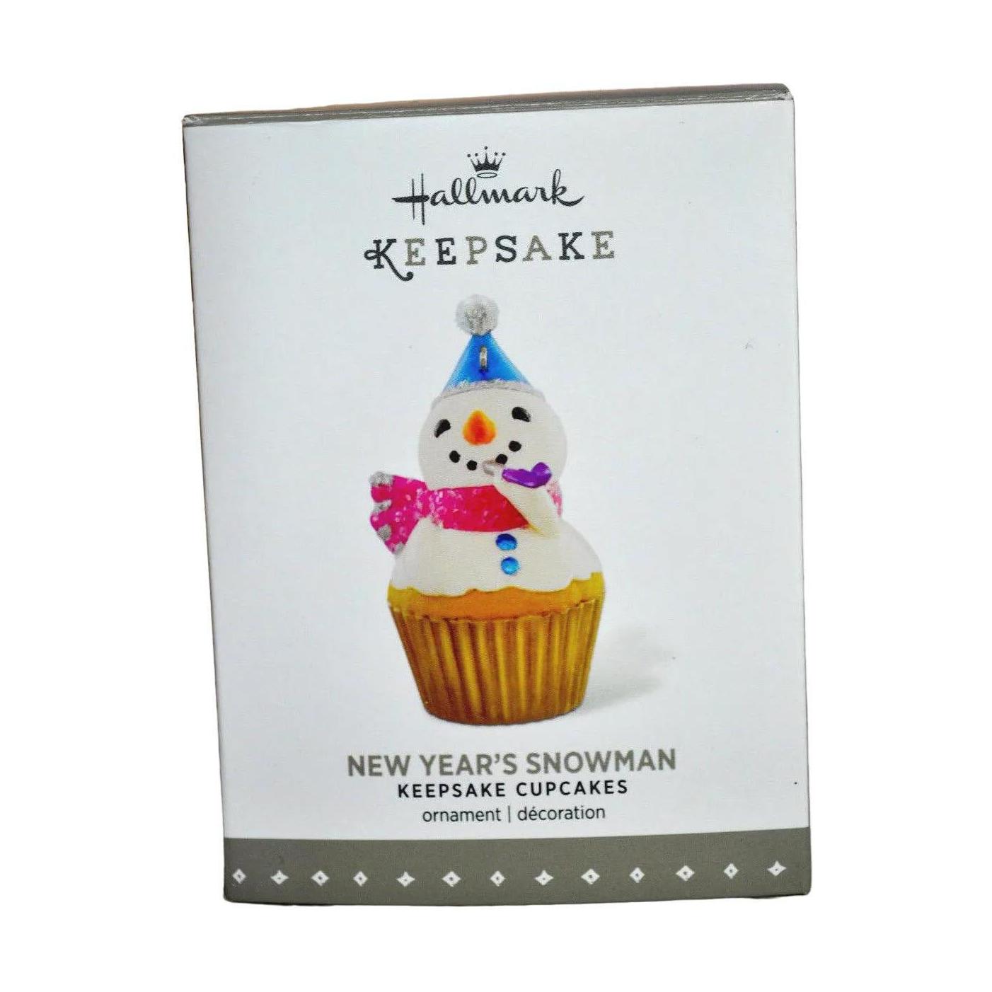 2016 New Year's Snowman Hallmark Ornament (Keepsake Cupcake) QHA1041