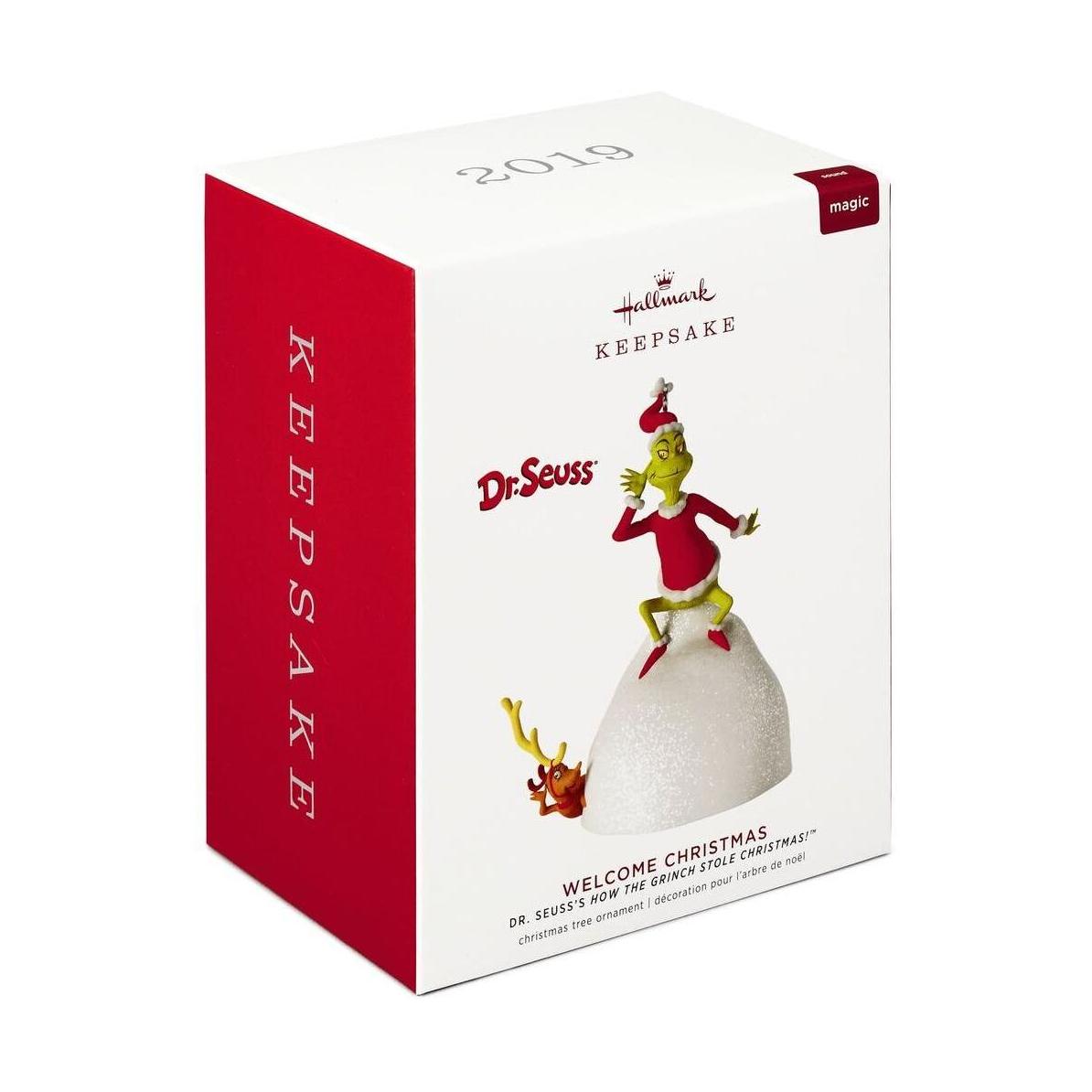 2019 Welcome Christmas Hallmark Ornament (The Grinch) QXI3897