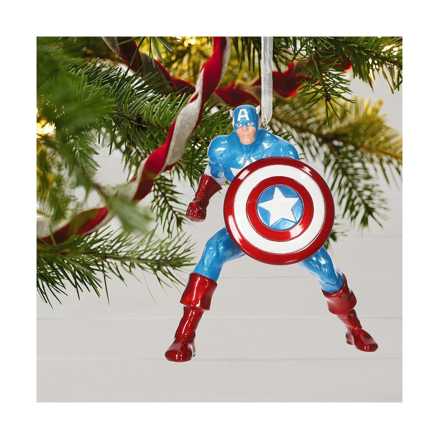 2020 Captain America Hallmark Ornament (Super Heroes) QK1344