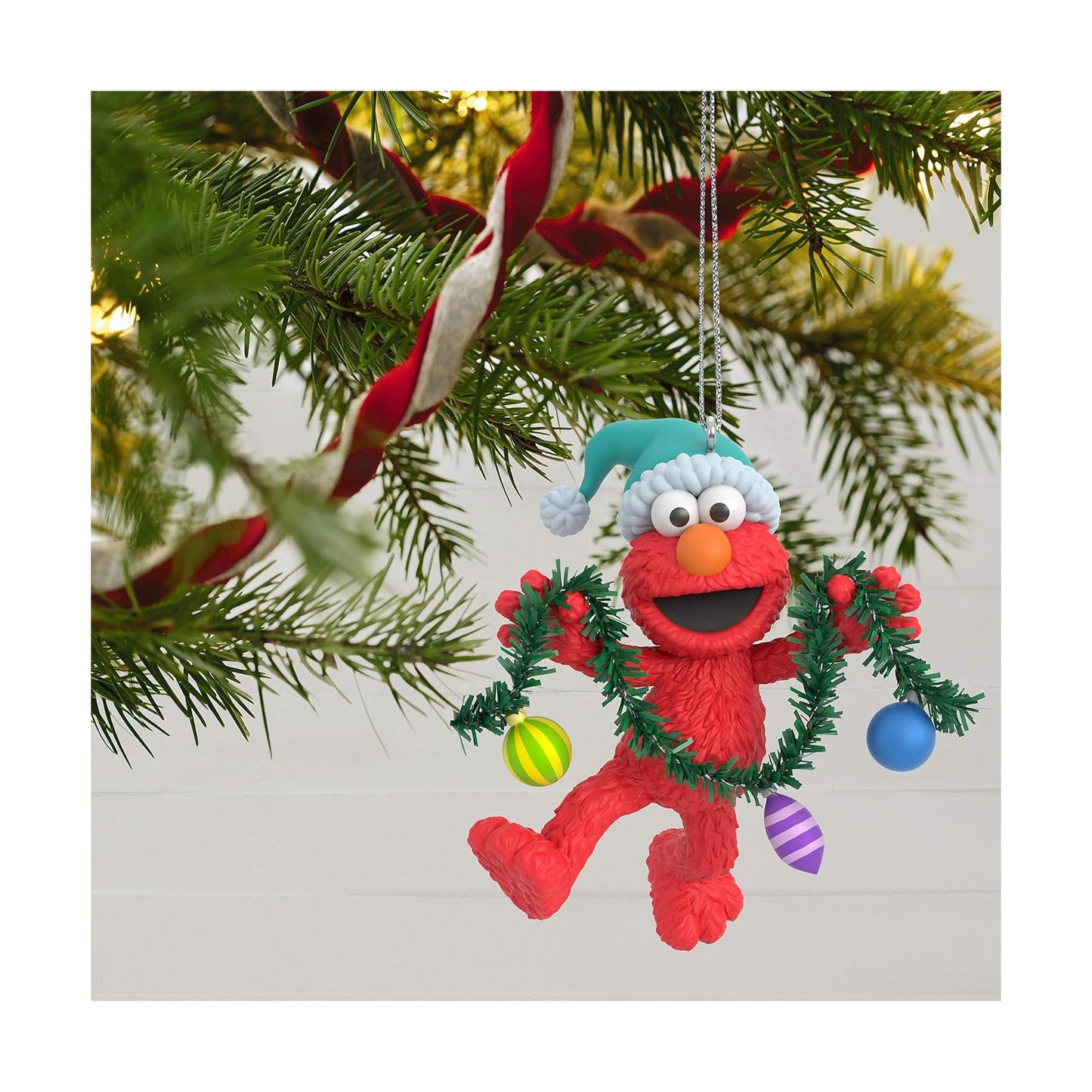 2020 Deck The Halls With Elmo Hallmark Ornament (Sesame Street) QXI2291
