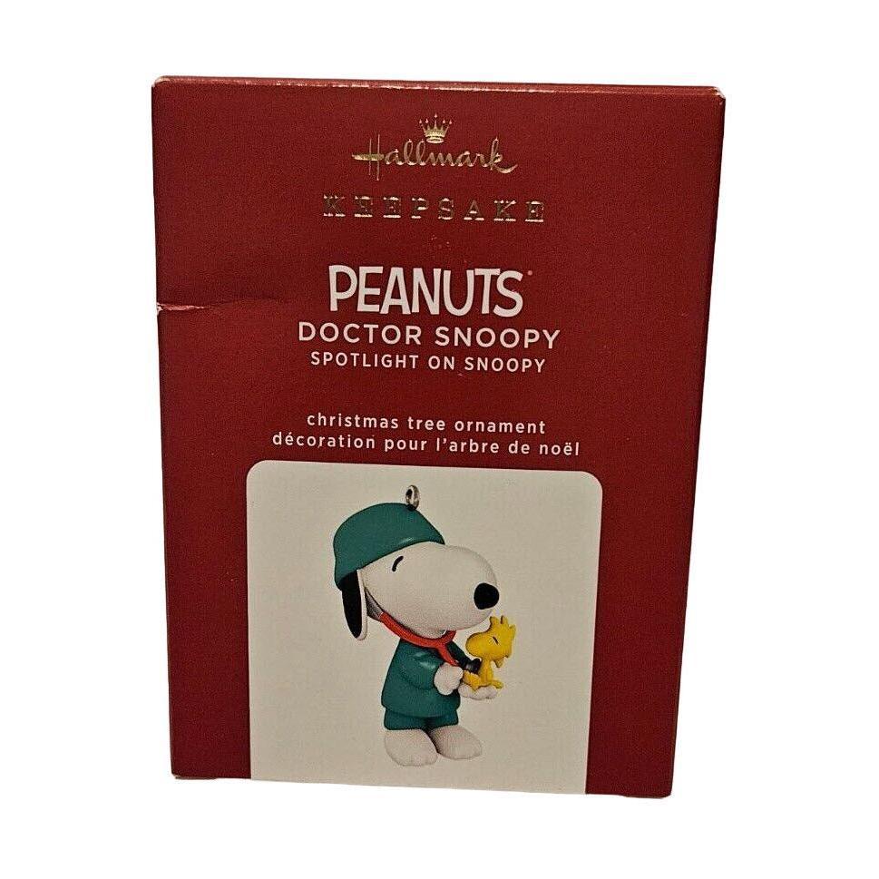 2020 Doctor Snoopy Hallmark Ornament (Spotlight on Snoopy) QXR9194