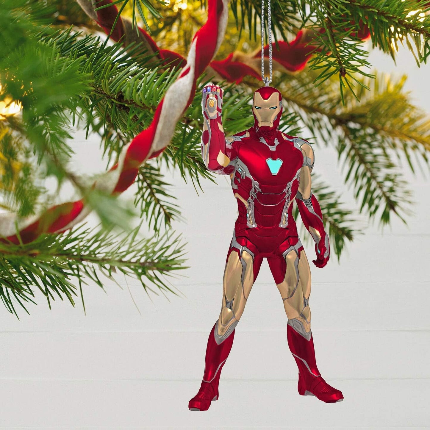 2020 Iron Man Hallmark Ornament (Super Heroes) QXI6114