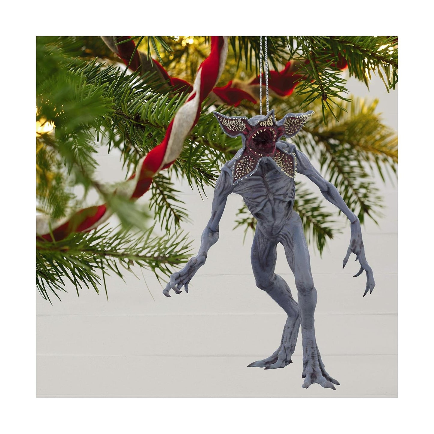 2020 Stranger Things Demogorgon Hallmark Ornament (Stranger Things) QXI6244