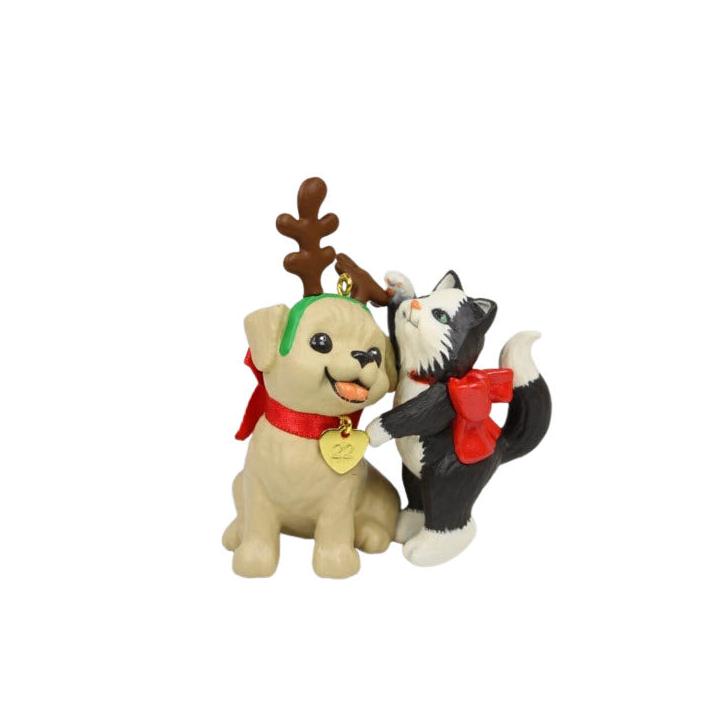 2022 Spruced-Up Pets Hallmark Ornament (Kitten) QXE3293